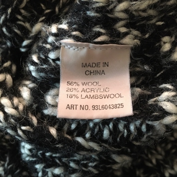 J Linberg Black And White Knitted Sweater - Picture 10 of 11